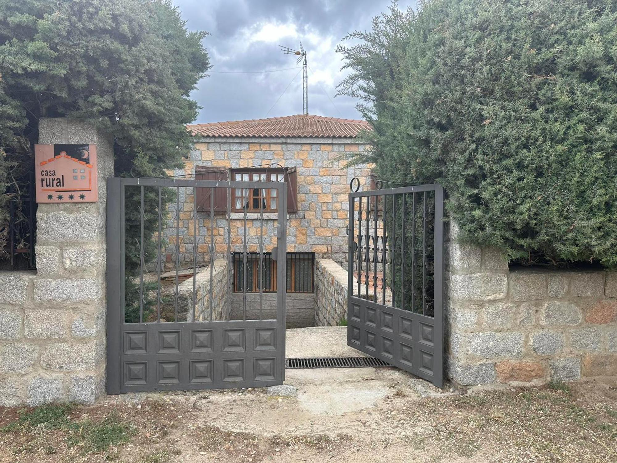 Casa Rural El Cordel La Serrada Екстериор снимка
